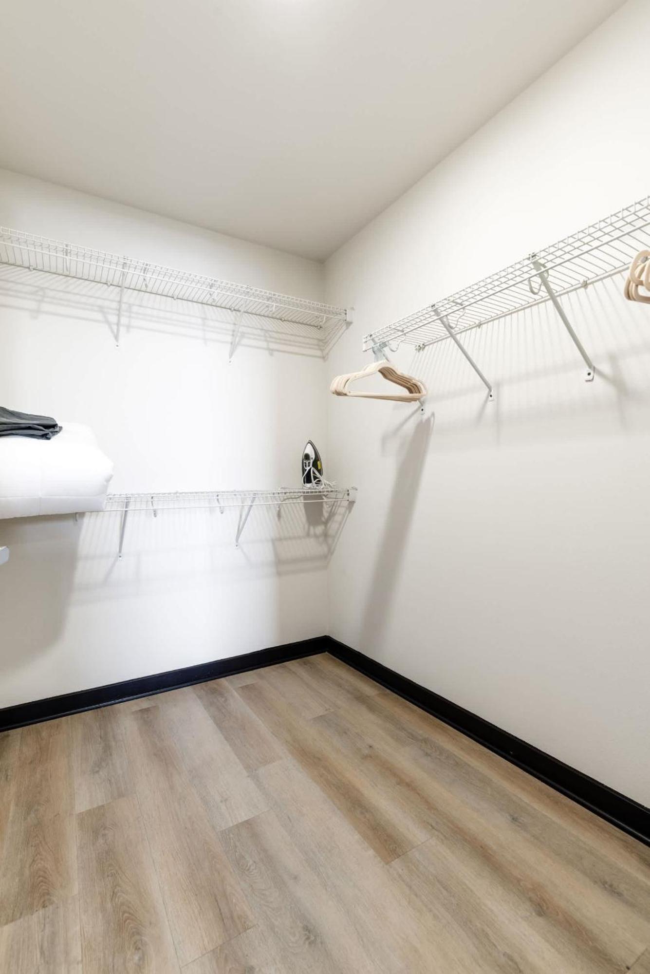 Chic 2br Retreat In The Heart Of Weho