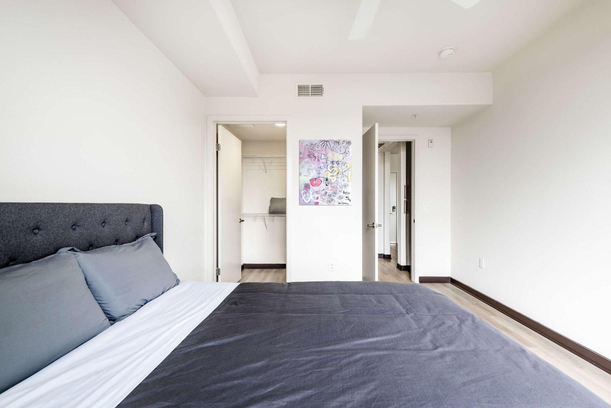 Chic 2br Retreat In The Heart Of Weho