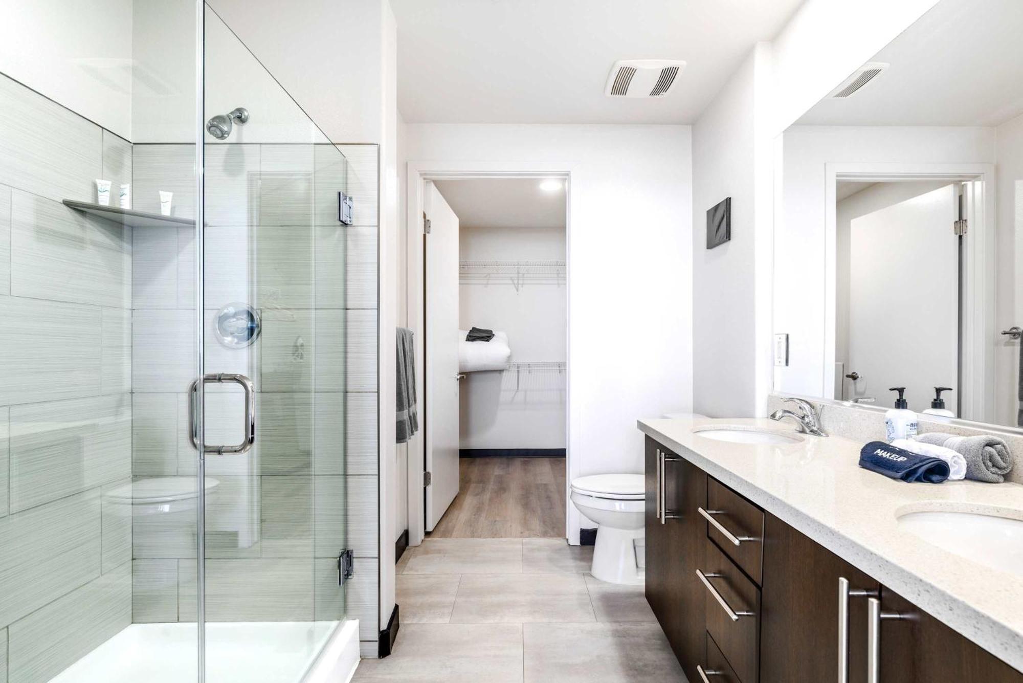 Chic 2br Retreat In The Heart Of Weho
