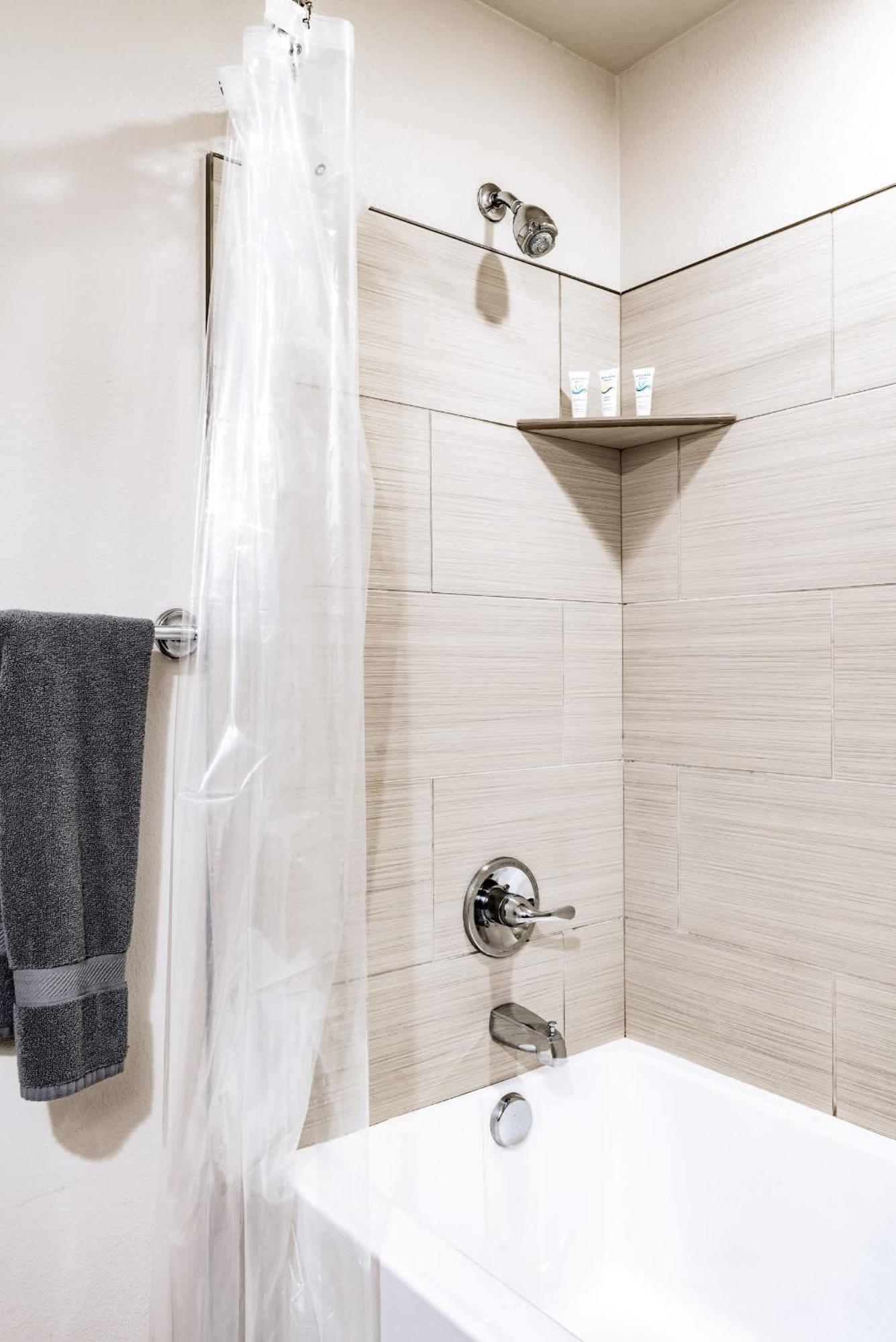 Chic 2br Retreat In The Heart Of Weho Appartamento *