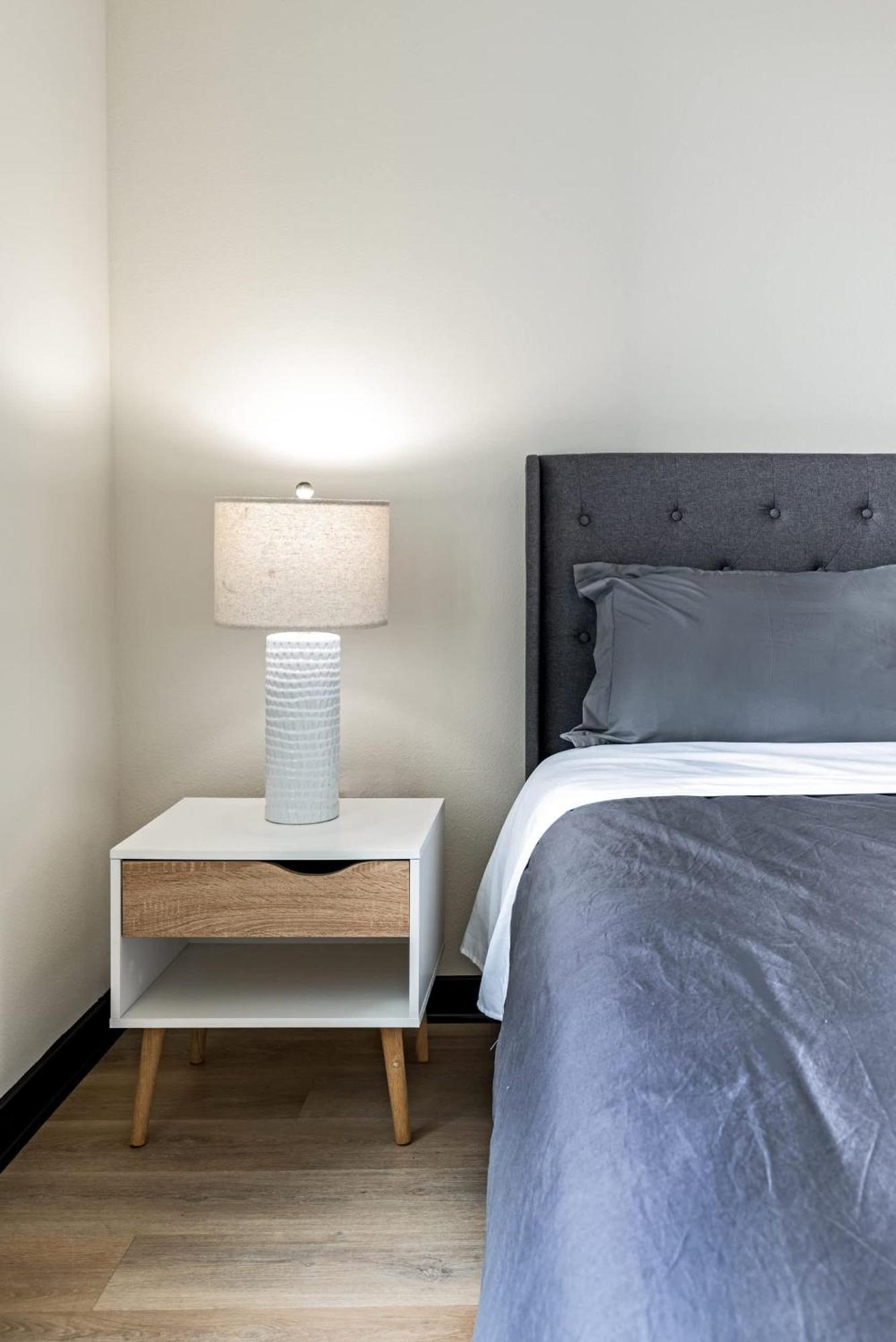Chic 2br Retreat In The Heart Of Weho Appartamento Los Angeles
