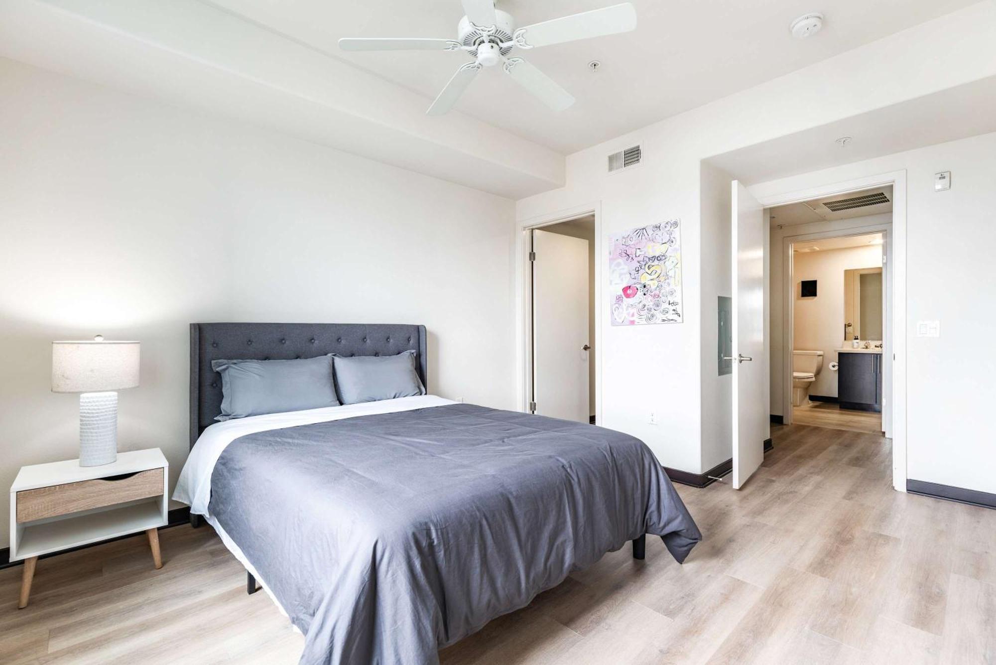 Chic 2br Retreat In The Heart Of Weho *